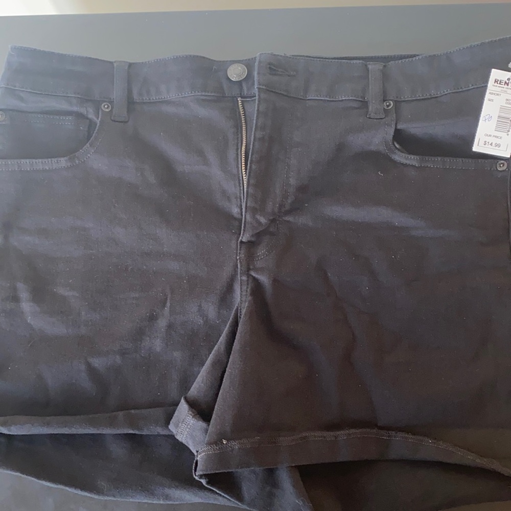 American Eagle size 20 women’s black shorts